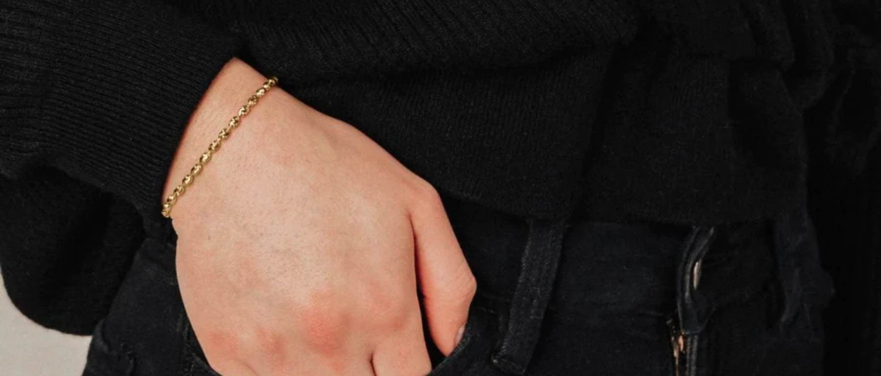 A Complete Guide to Popular Bracelet Styles to Wear in 2023