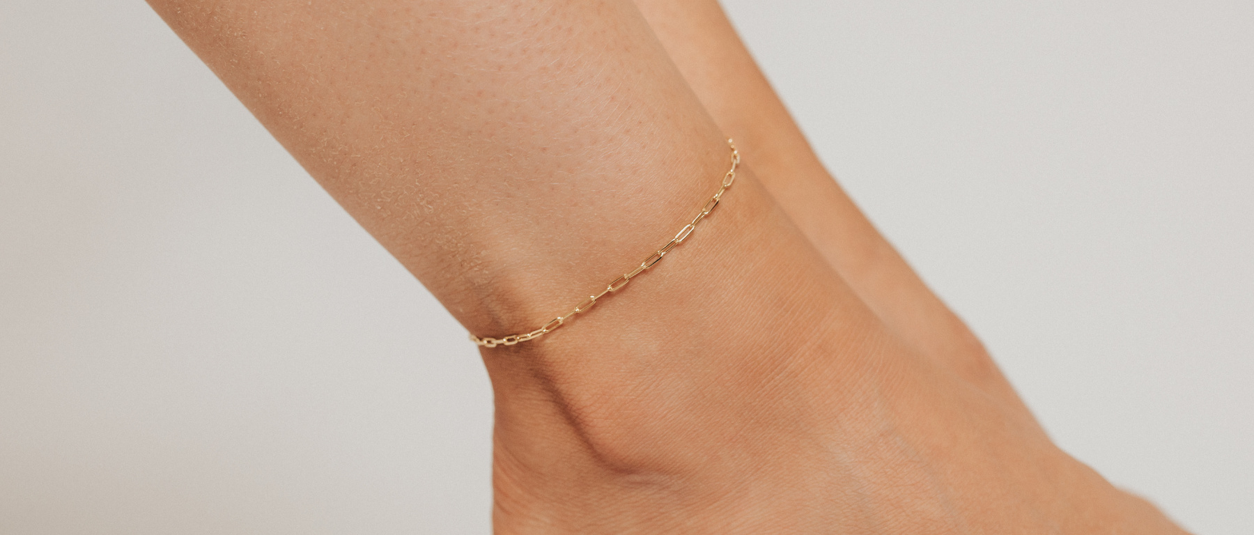 ADJUSTABLE GRAFFETTA PAPERCLIP ANKLET (GOLD)