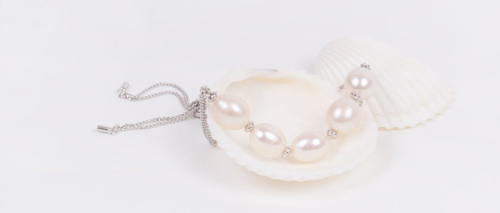 5-Pearl Adjustable Bracelet