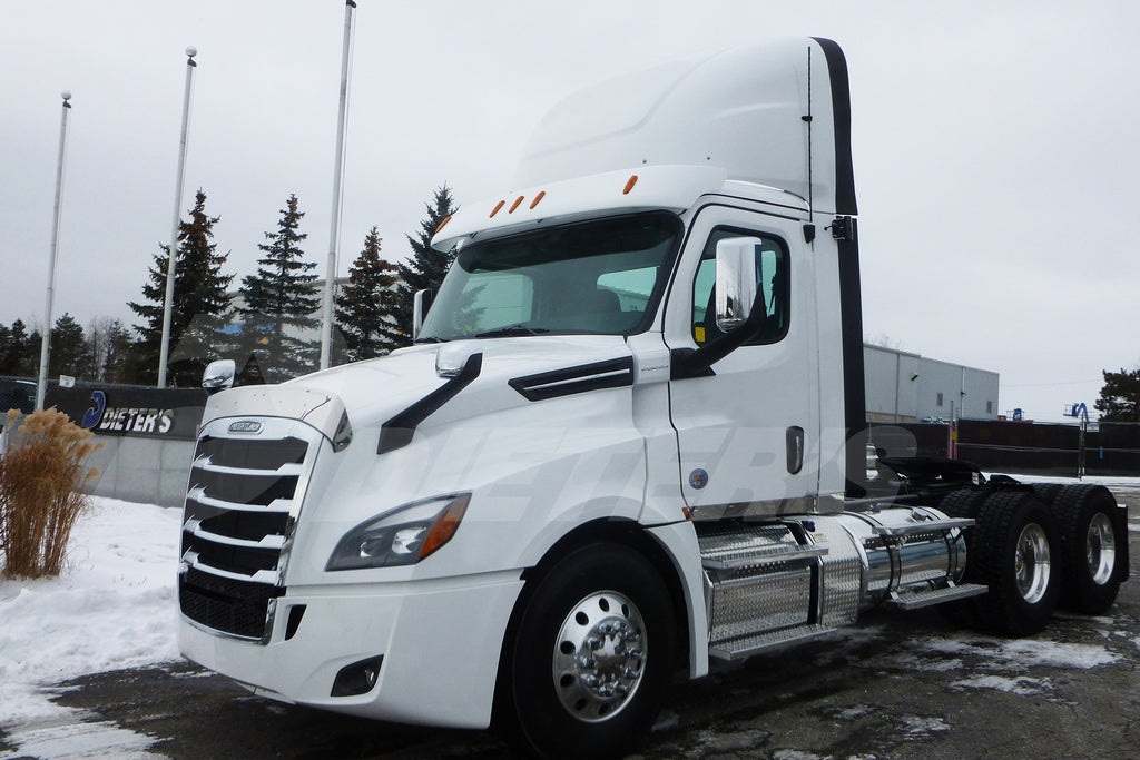 freightliner cascadia bug deflector