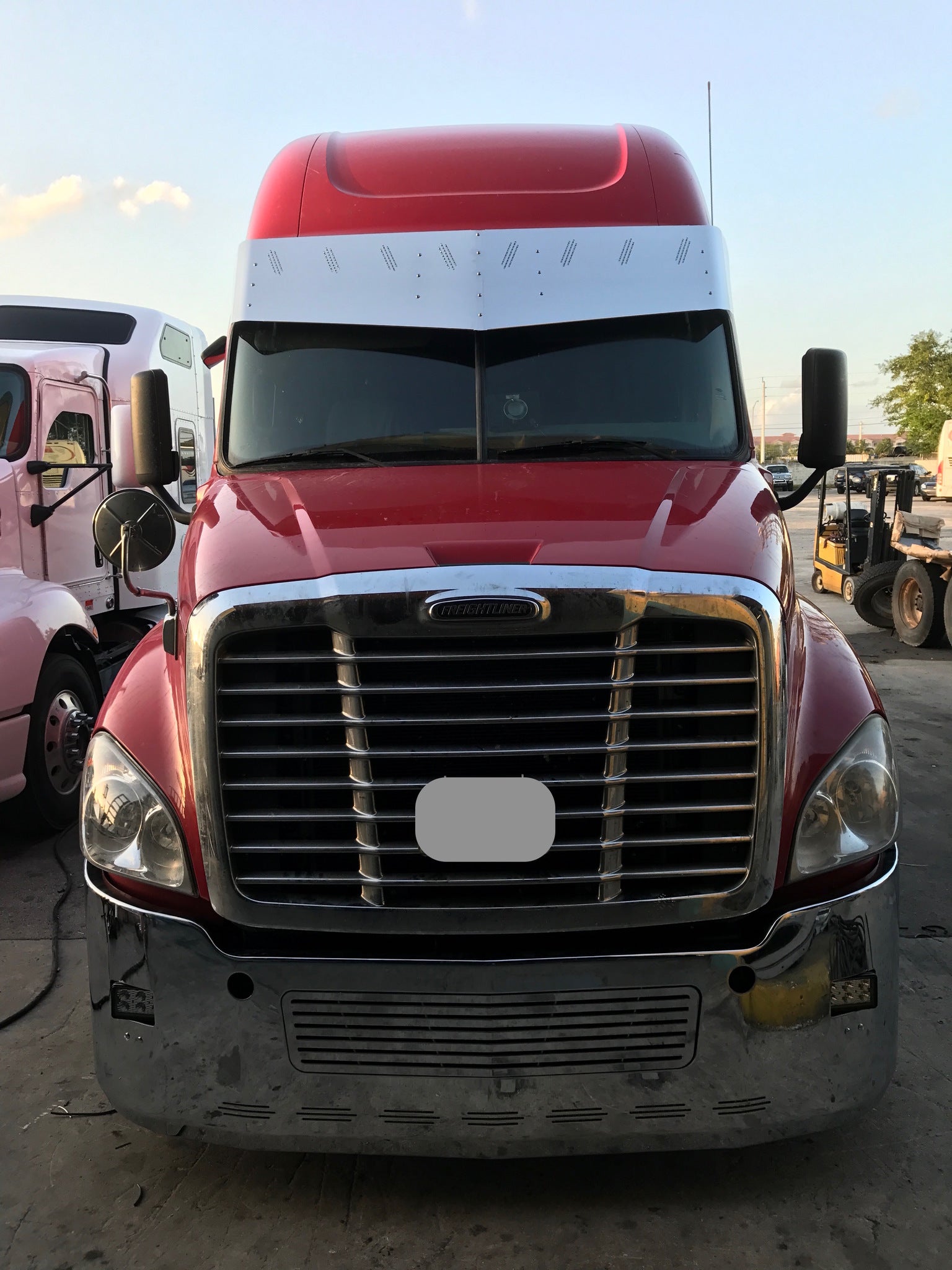 18 1 2 Visor Freightliner Cascadia And Day Cab V Style 8