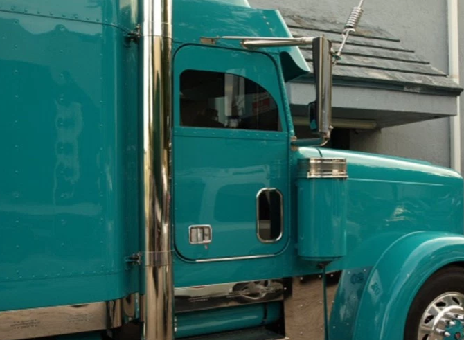 Freightliner Classic Fld 120 Door Windows Trim Front Curve