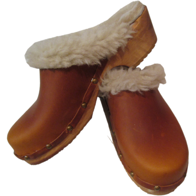 clogs with shearling lining