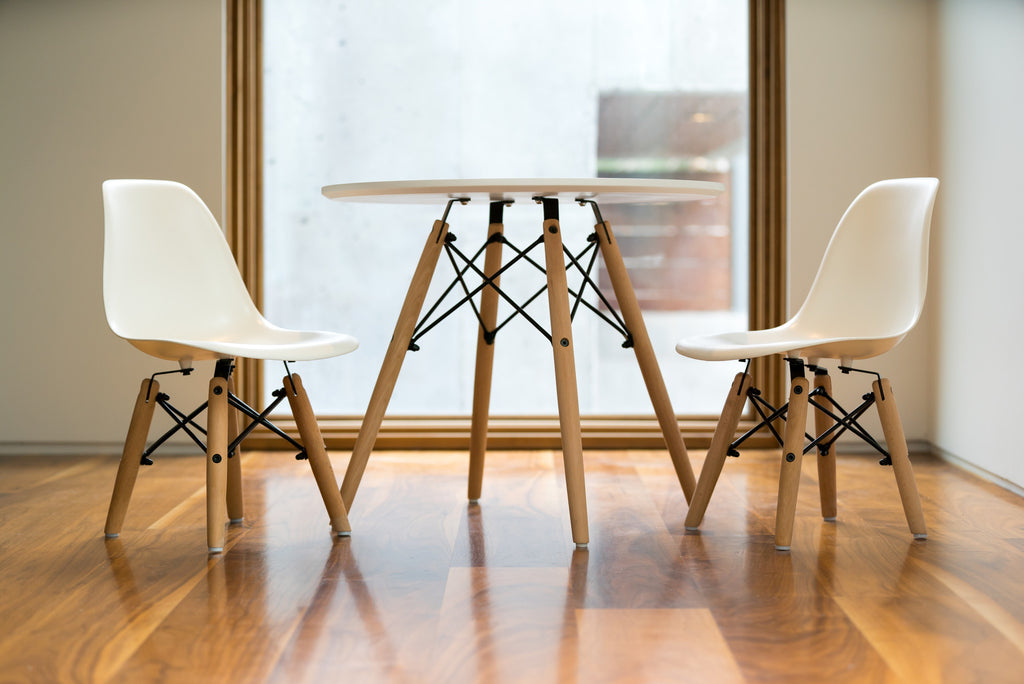 eames childrens table and chairs