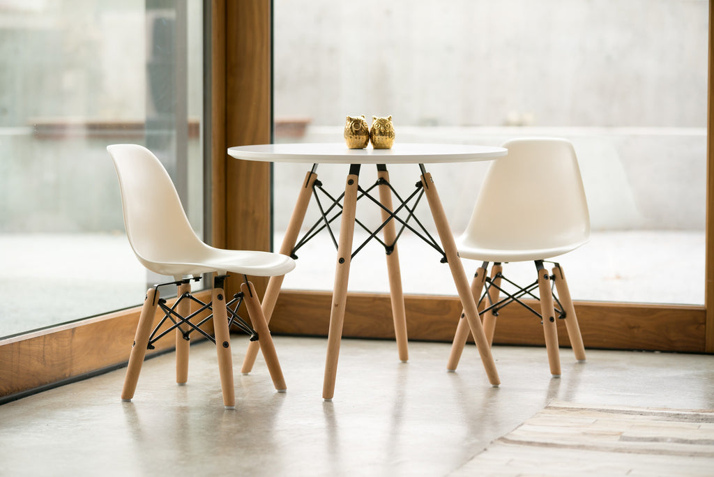 eames style childrens table and chairs