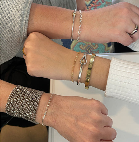 What is permanent jewelry? Learn about forever bracelets here