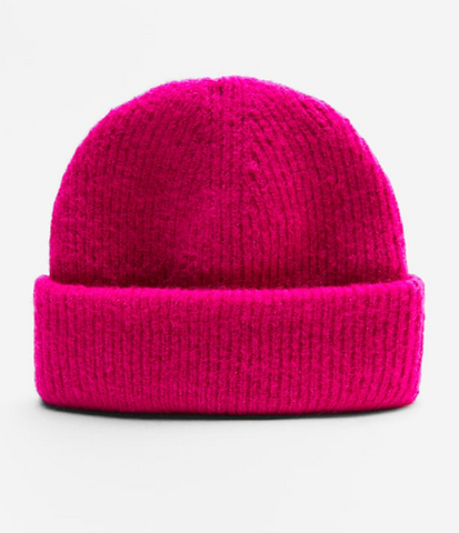 pink beanie