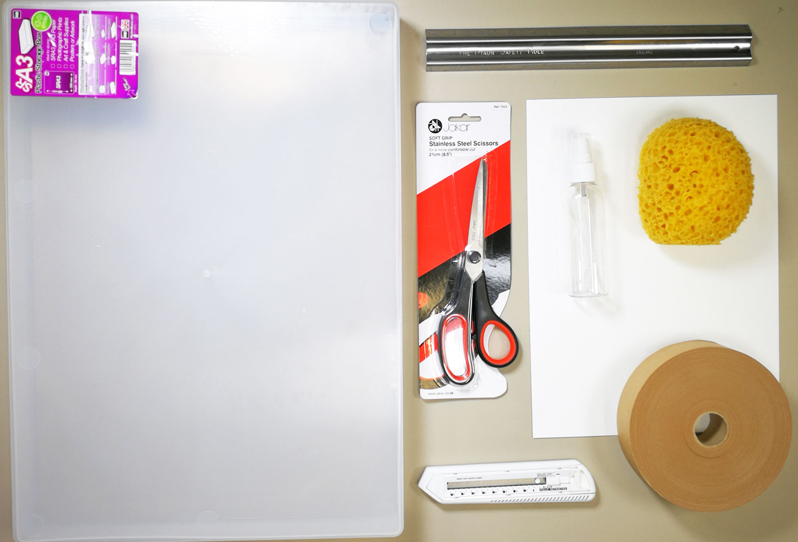 Materials you will need to stretch watercolour paper