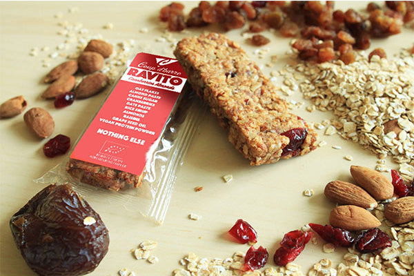 Coup-d-Barre-Ravito-Bar-Cranberries-Almonds-Ingredients