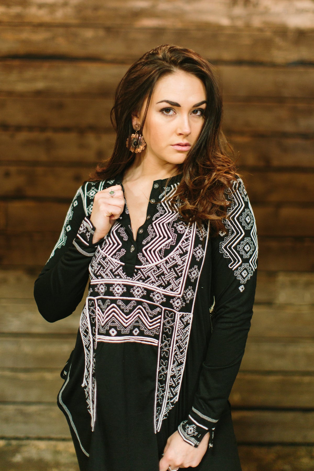 Pueblo Pass Tunic Black | Branded Envy