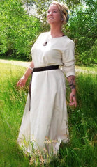 What did Vikings wear, really? A historically accurate womens' Viking  costume — SnappyDragon Studios