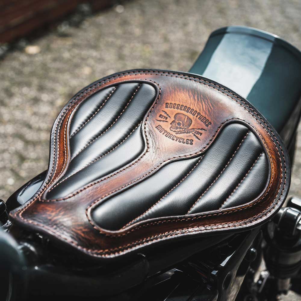 bobber solo seats