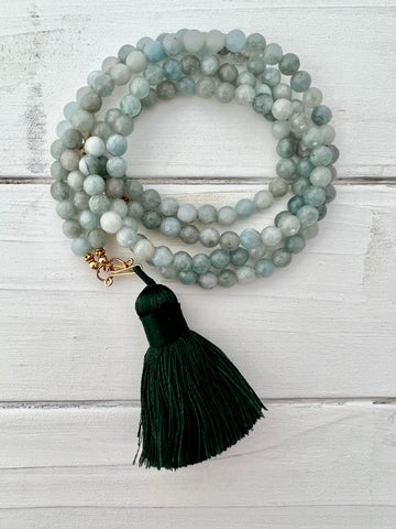 versa mala in aquamarine