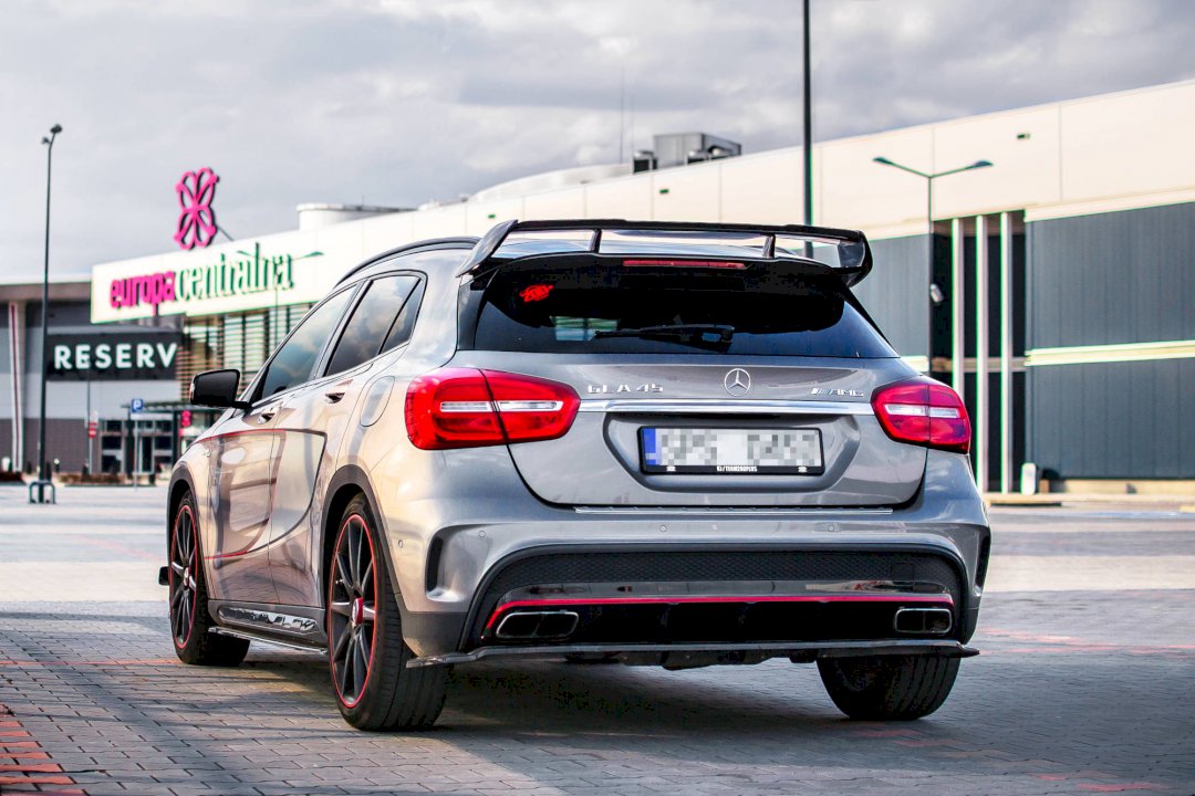 Gla 45 shop amg spoiler