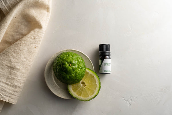 How to use bergamot oil safely to avoid skin reactions