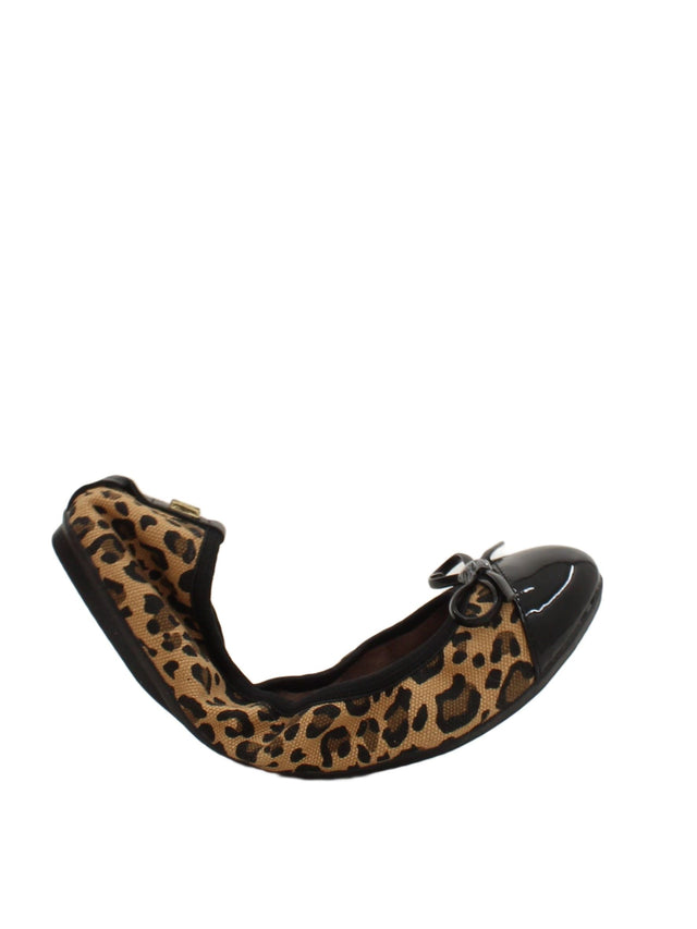 Butterfly Twists Women's Flat Shoes UK 4 Tan 100% Other