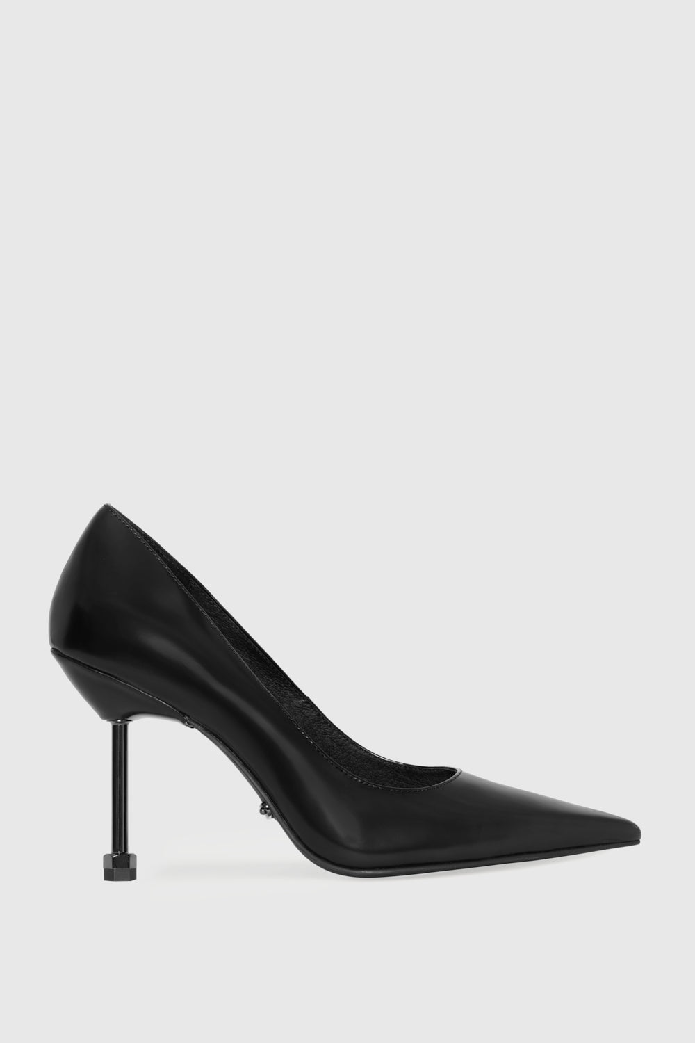 Shop Rebecca Minkoff Juliana Pump In Black