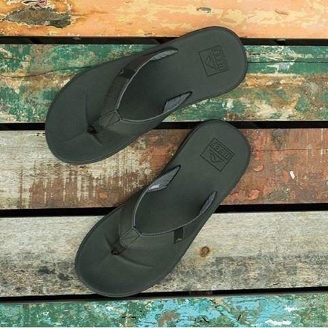 reef rover mens sandals