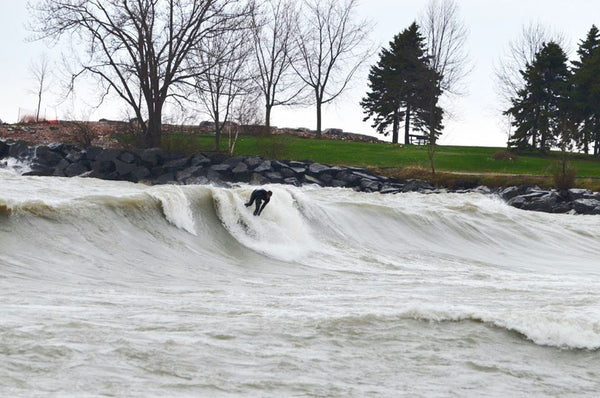 Jeff Green free falling at The Cove in Toronto. Photo by Geoff Ortiz.