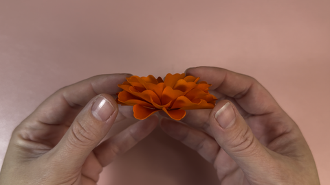 how to assemble a paper flower step 2