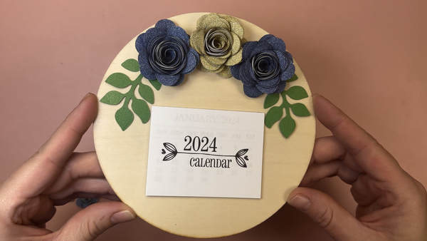 rolled roses calendar magnet diy