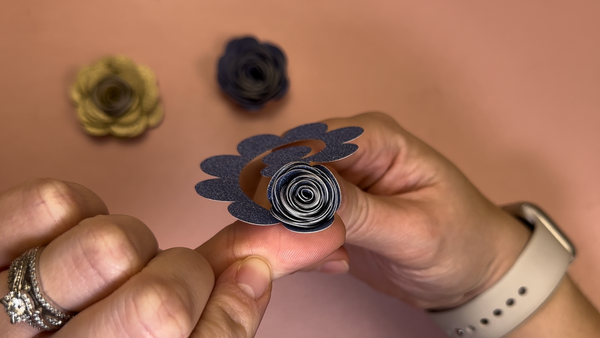 how to make a rolled rose with paper