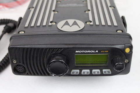 motorola xtl1500 uhf mobile radio