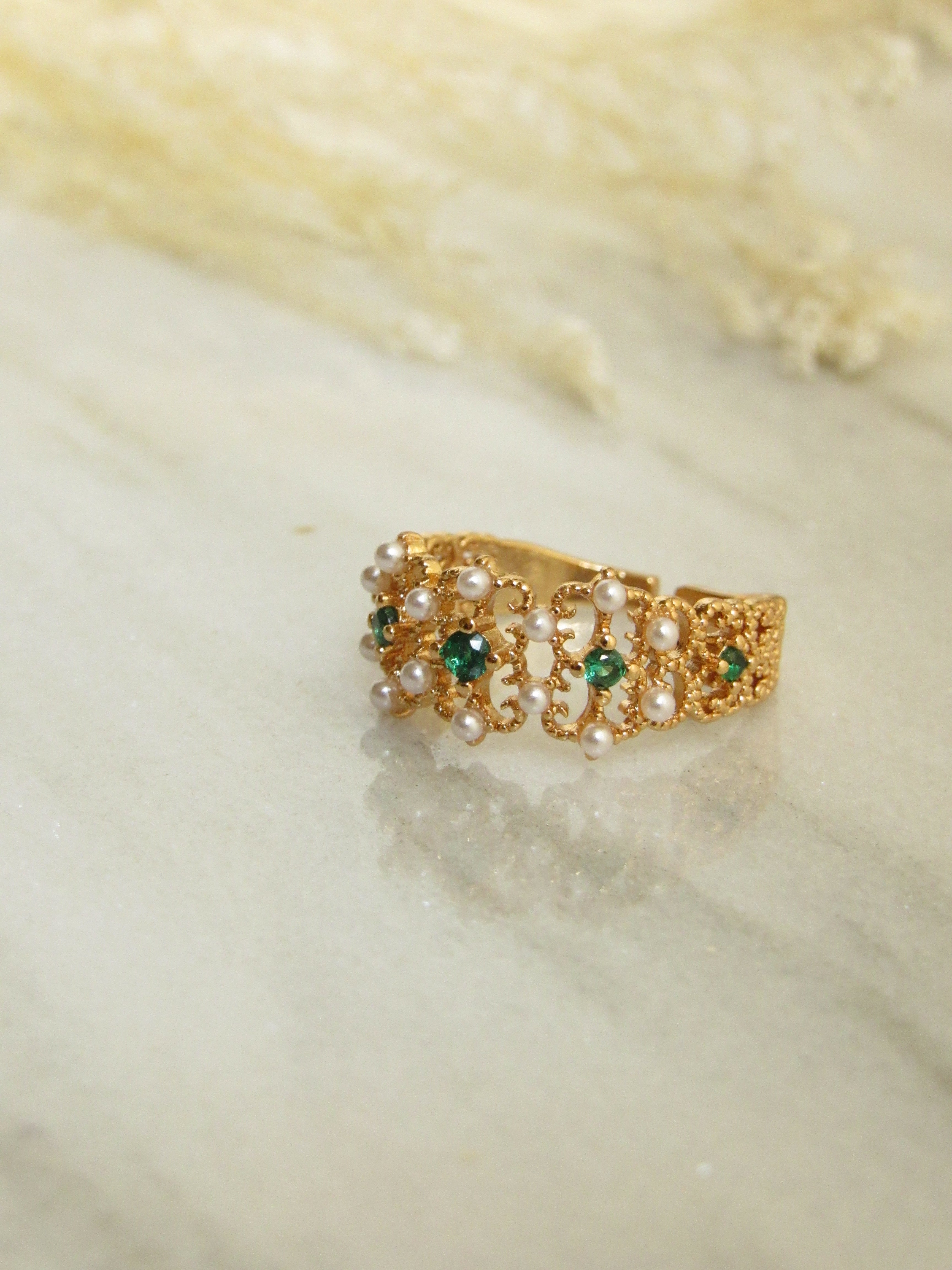 Floral Green Gemstone Pearl Beads Gold Band Ring