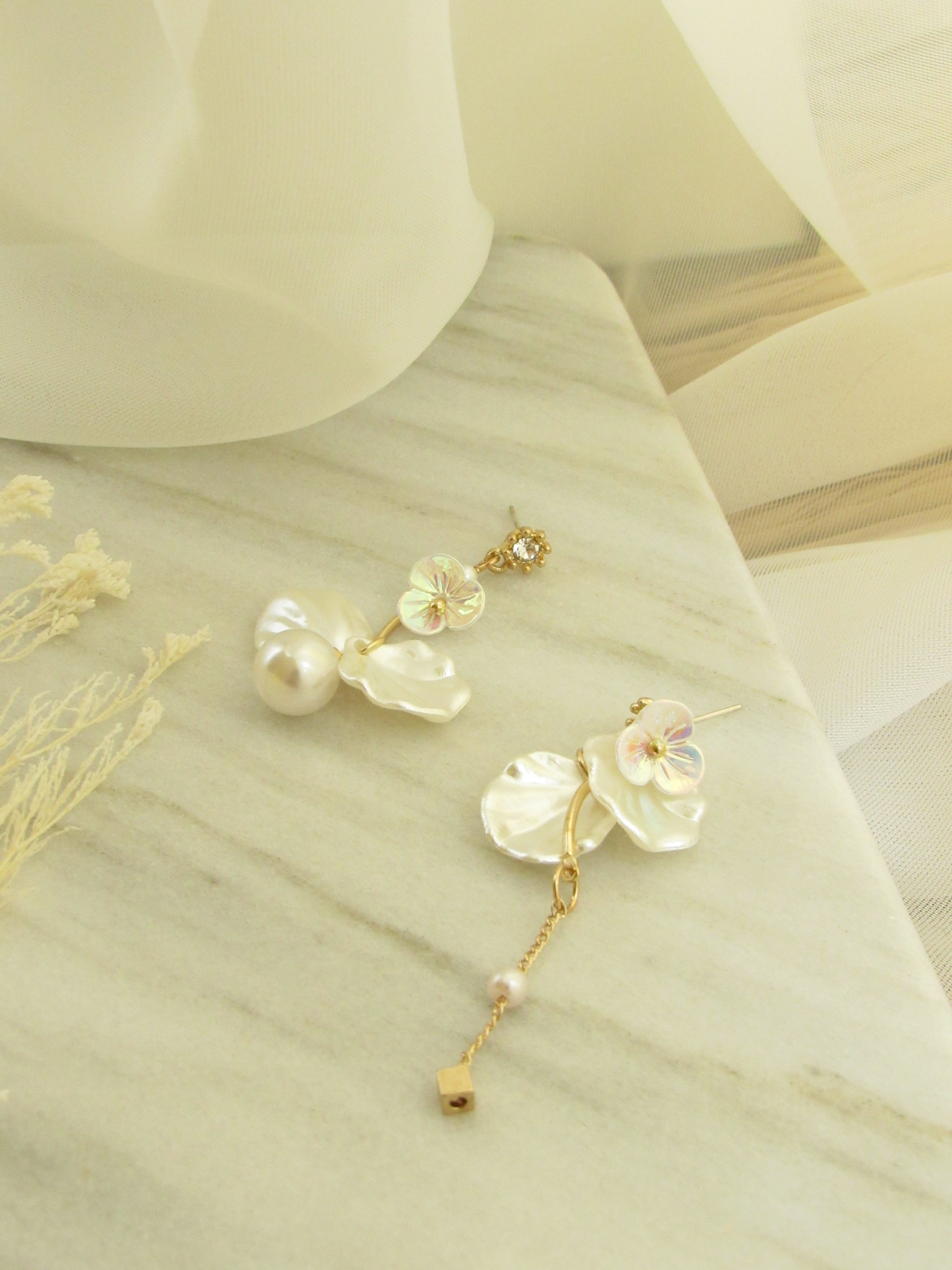 Mismatched Floral Petal White Lucite Gold Dangle Earrings