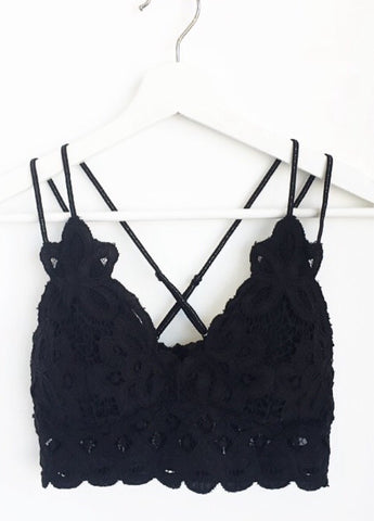 Bralettes are easy to wear, comfortable, and beautiful. – C'est La
