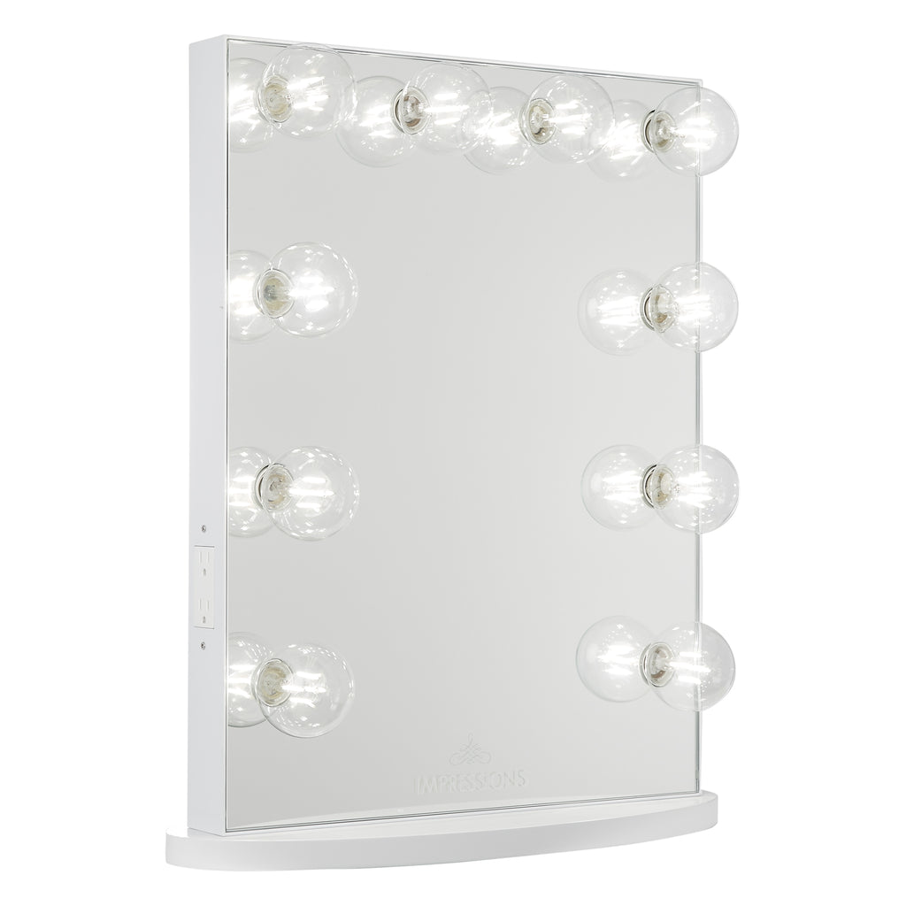 Featured image of post Small Mirror With Lights Around It