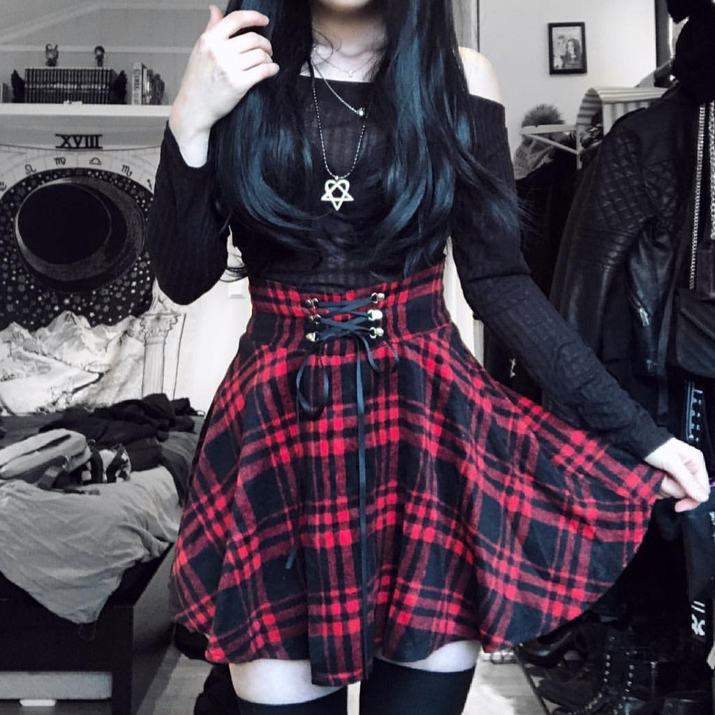 red black lace up plaid skirt