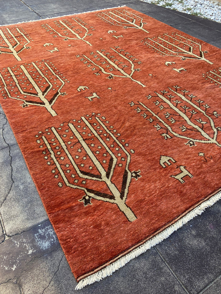 Moroccan Rugs vs Persian Rugs: A Head-to-Head Comparison