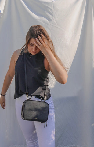 Despina, vegan fashion blogger wearing FERRON vegan black crossbody bag