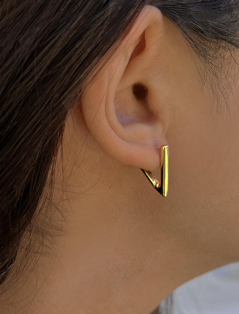 Achieve Triangle Huggie Earrings in 18K Gold Vermeil | Sonia Hou