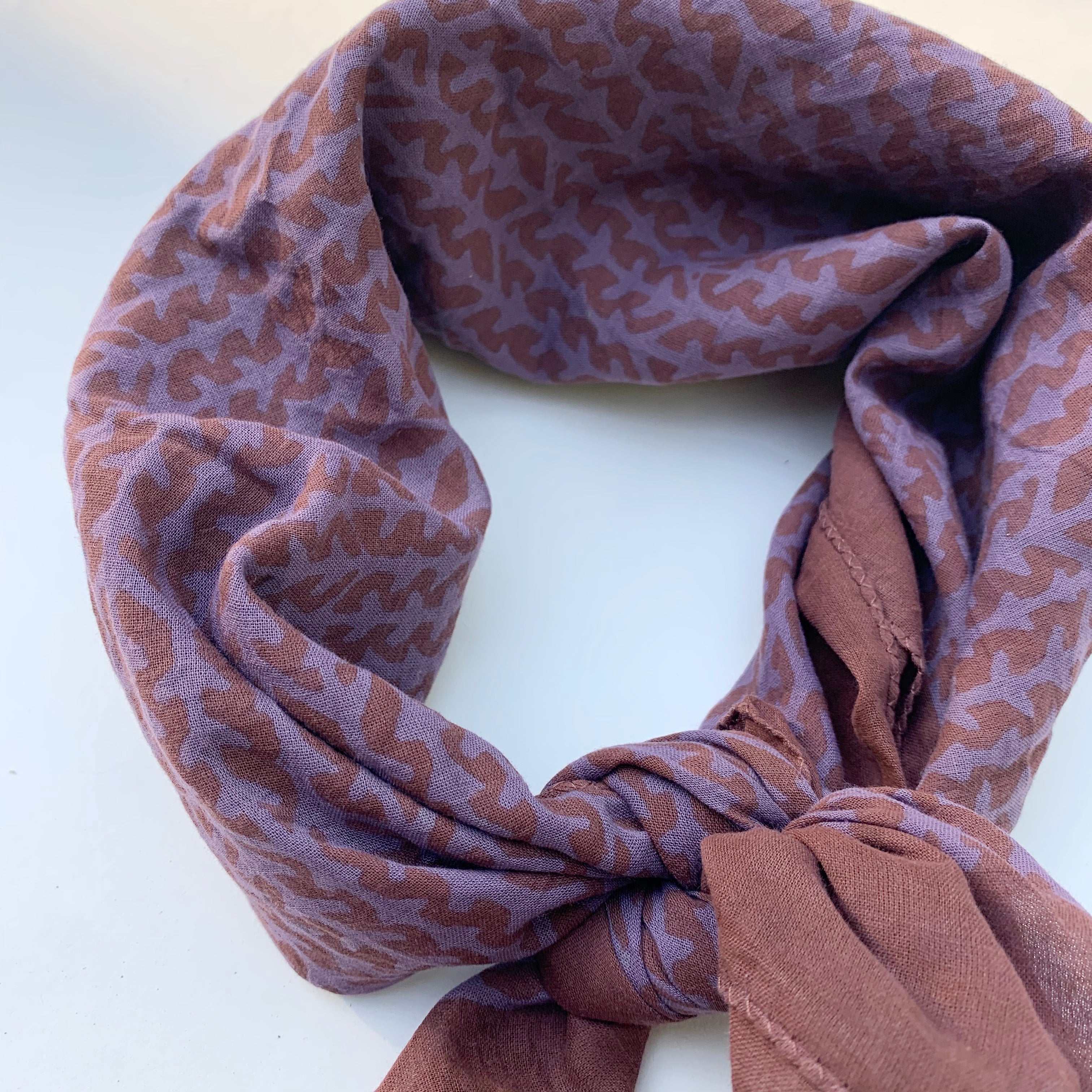 Bandana | Arrows in Russet Amethyst