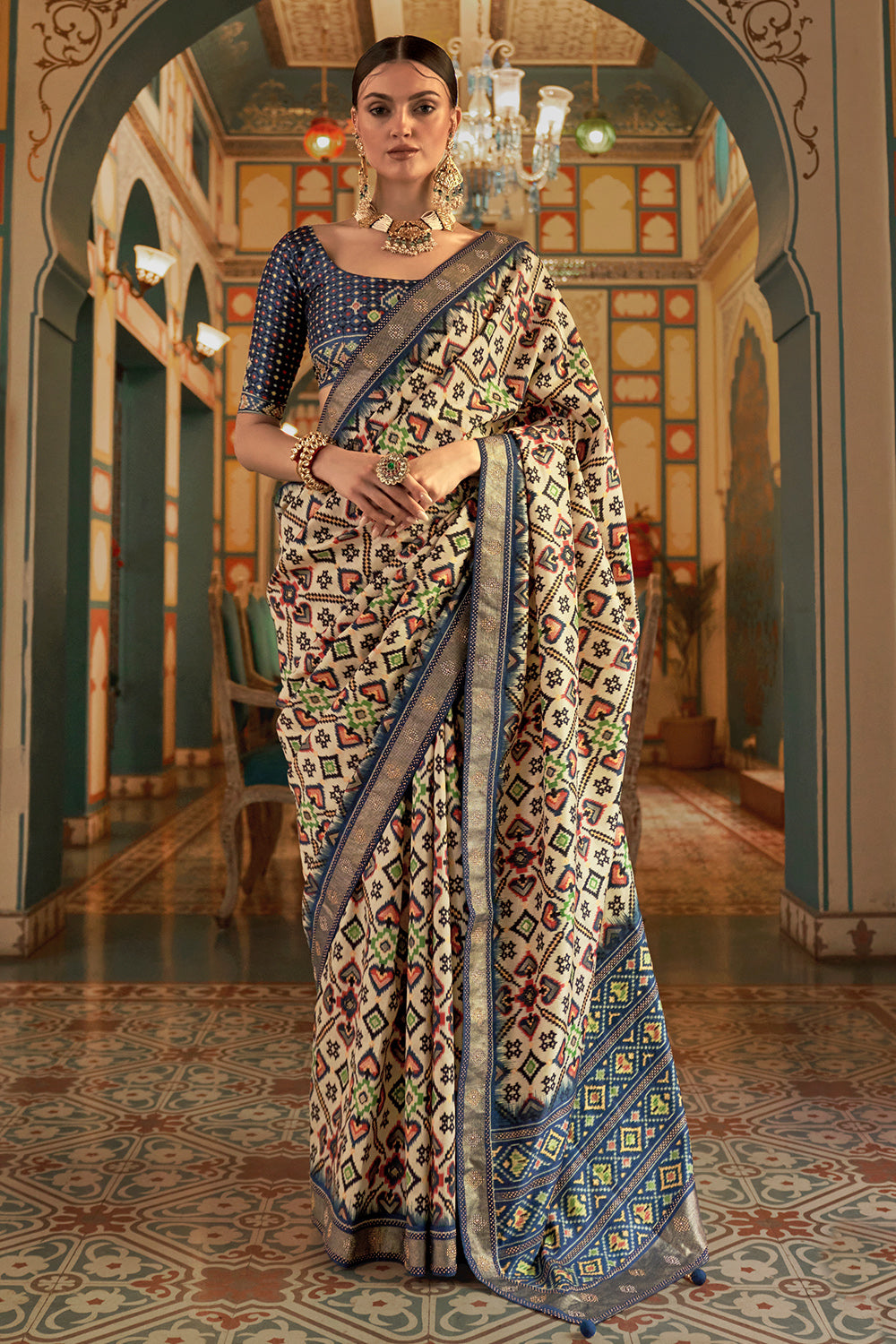 Buy the elegant Admiral Blue Banarasi Saree - Karagiri