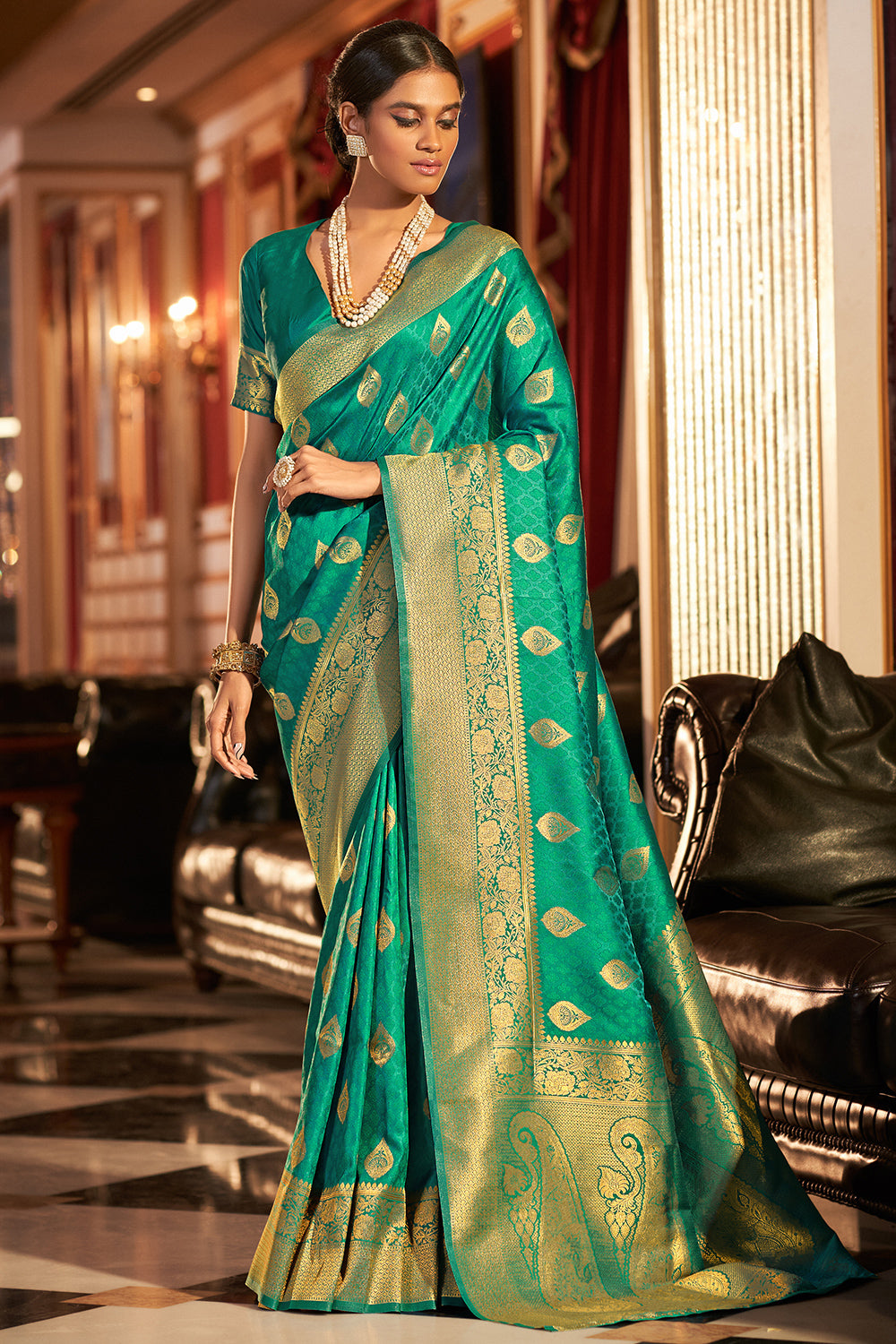 Buy Emerald Green Silk Saree online-Karagiri