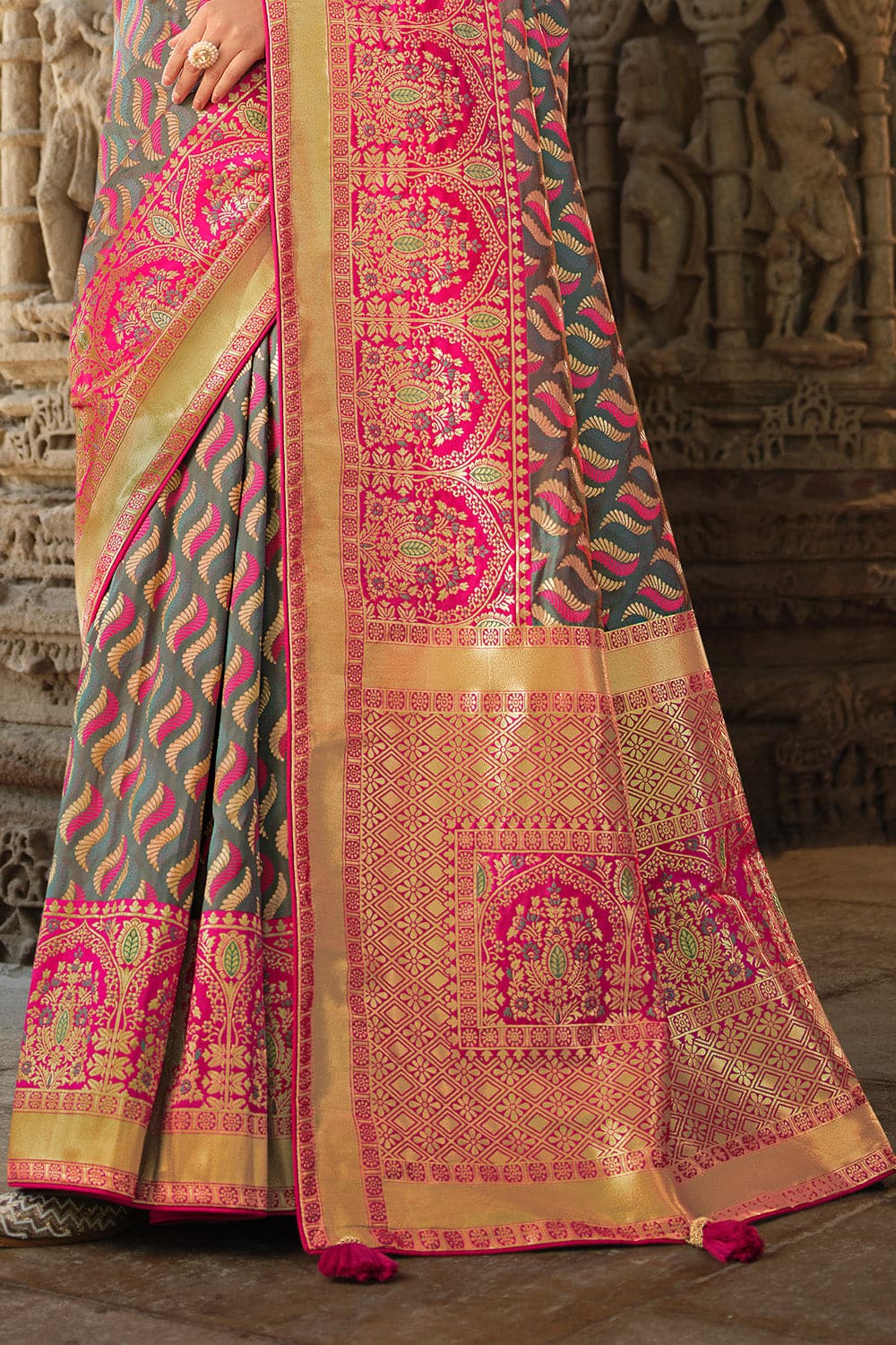 Buy Multicoloured Banarasi Patola Saree online-Karagiri