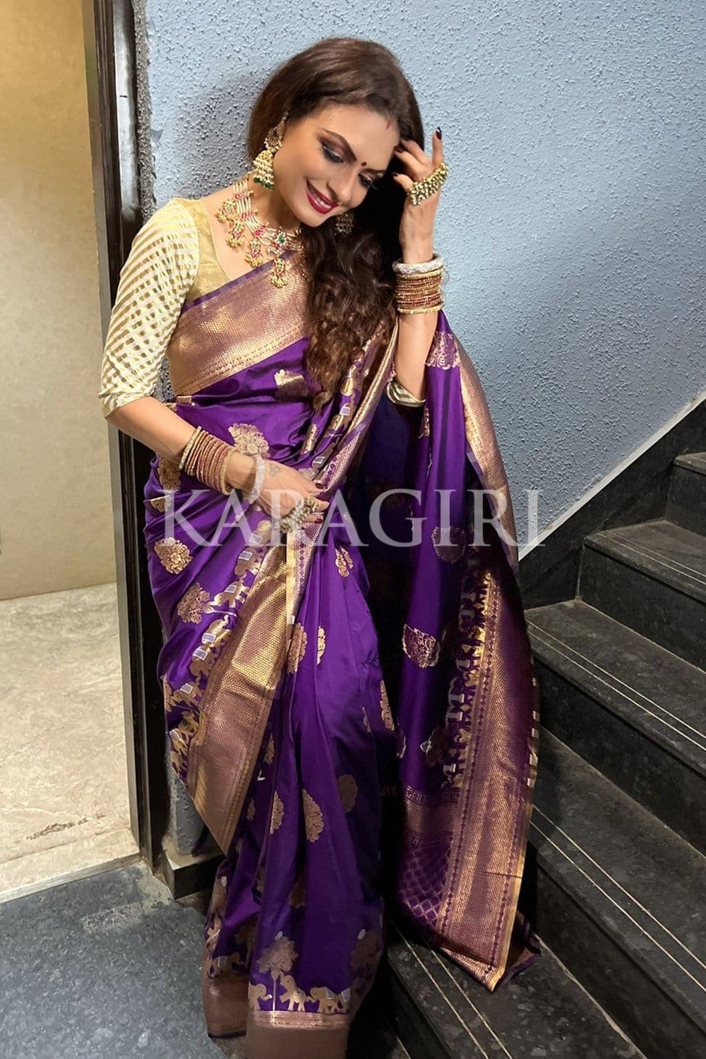 Buy the amazing Bhargavi Chirmule in purple banarasi saree - KARAGIRI –  Karagiri