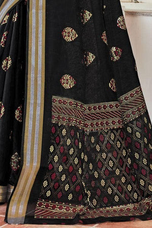 Buy the beautiful Soot Black Cotton Saree online-Karagiri