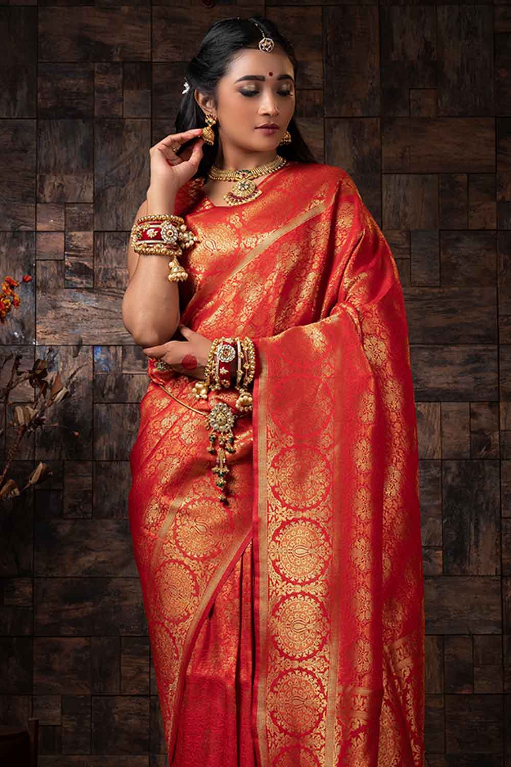 Buy the elegant Salamander Orange Kanjivaram Saree - Karagiri