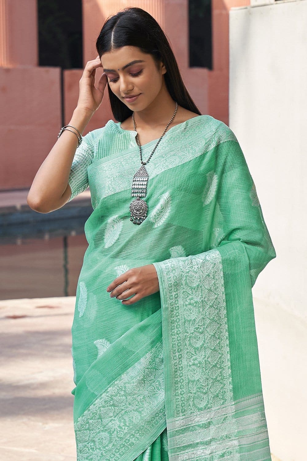 Buy Mint Green Linen Saree online-Karagiri