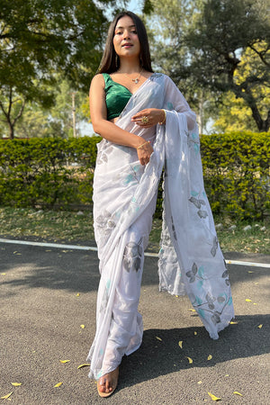 Embroidered Border Chiffon Scalloped Saree in Off White : SFVA3835