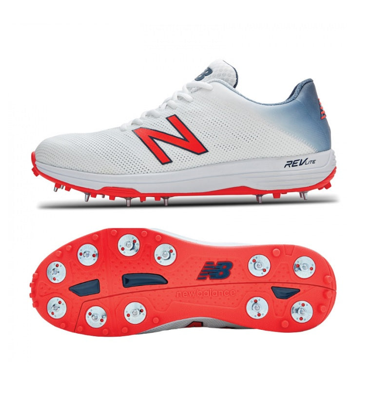 new balance cricket spikes shoes
