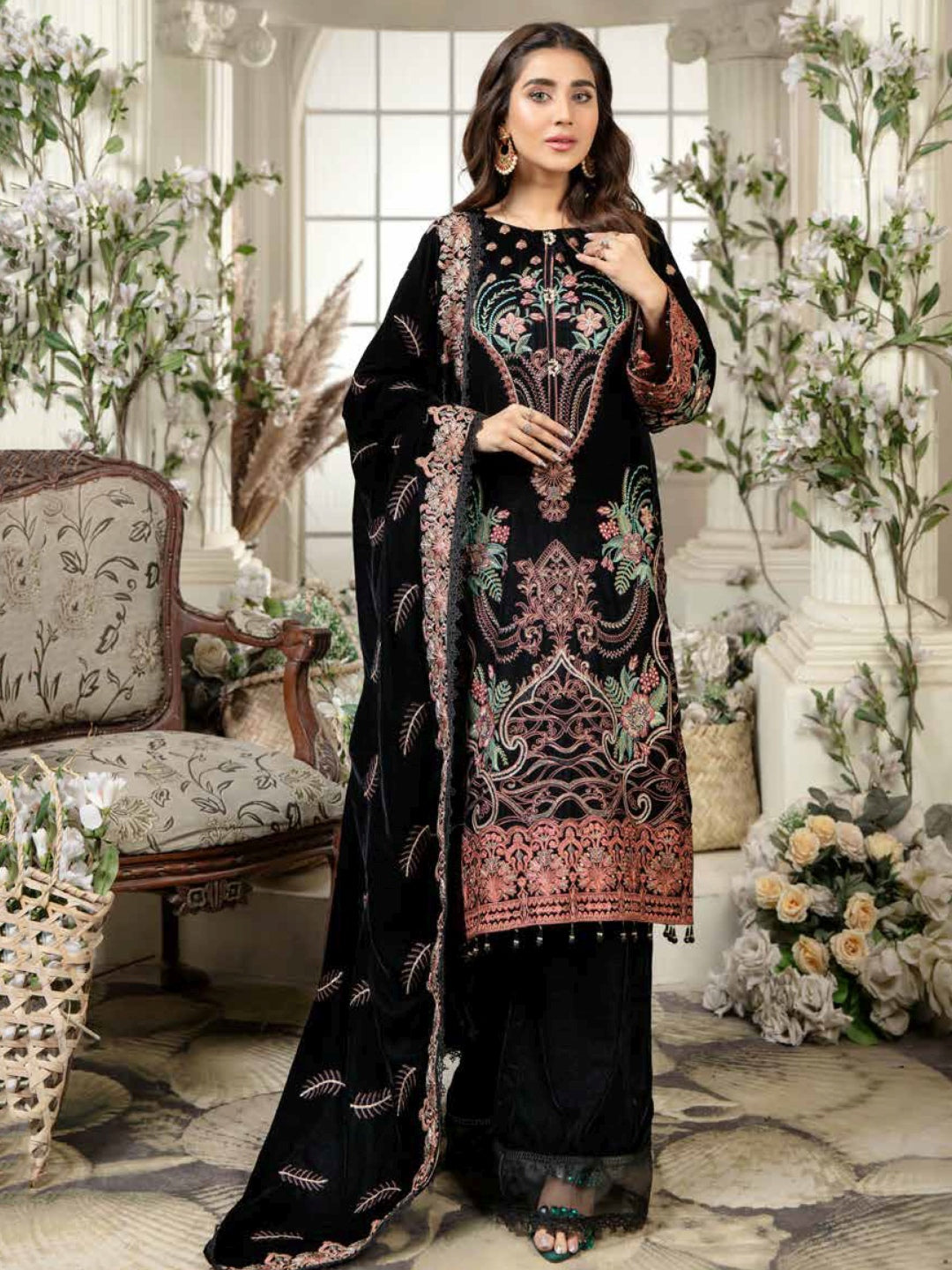 pakistani embroidered salwar kameez