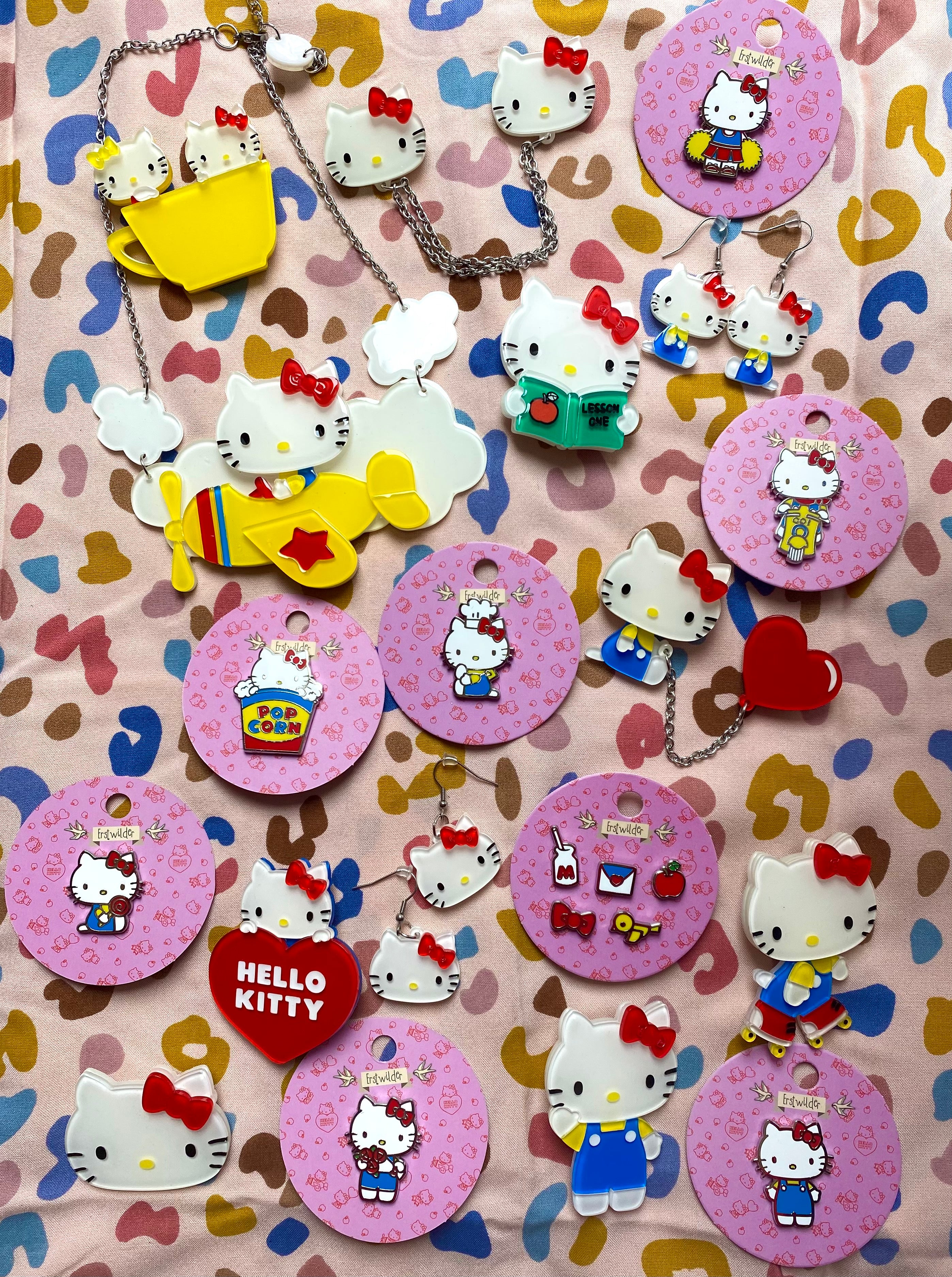 Hello Kitty Cardigan Clips – Lottie & Lu