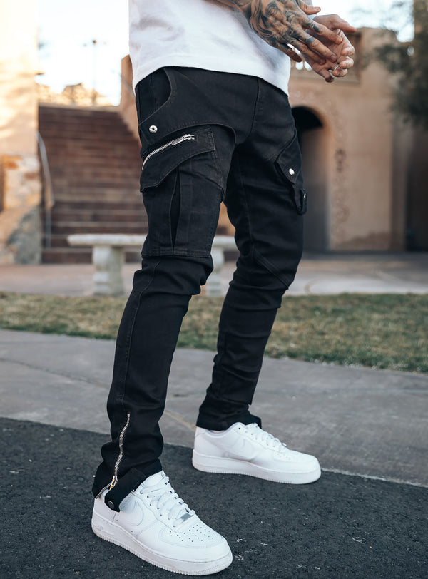 Utility Cargo Pants V10 in Black | PRSTGE