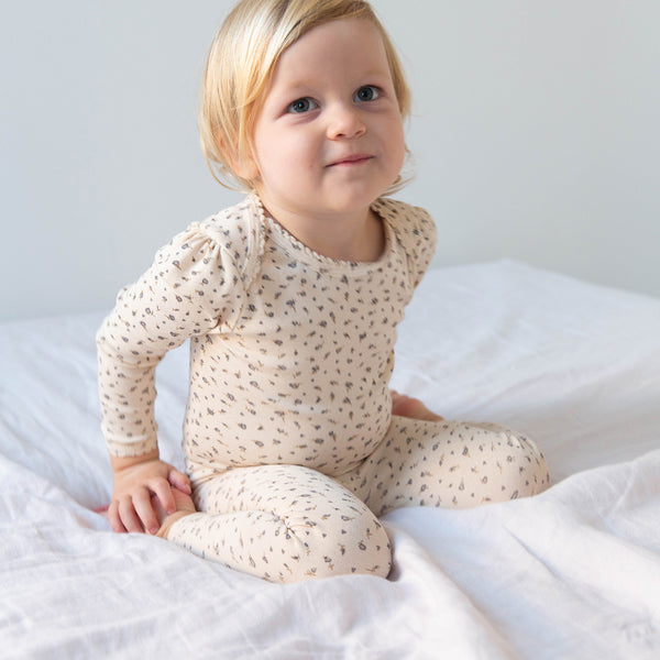 Essentials – Soor Ploom