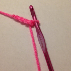pink yarn chain stitch 4